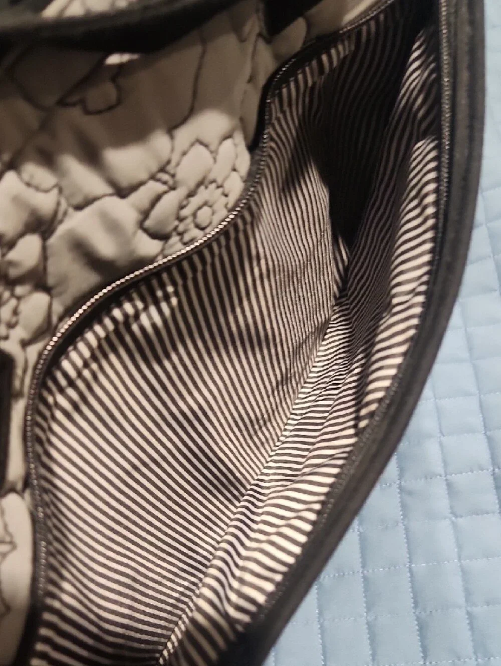 Thirty-one Gray Floral Quilted Laptop Tote